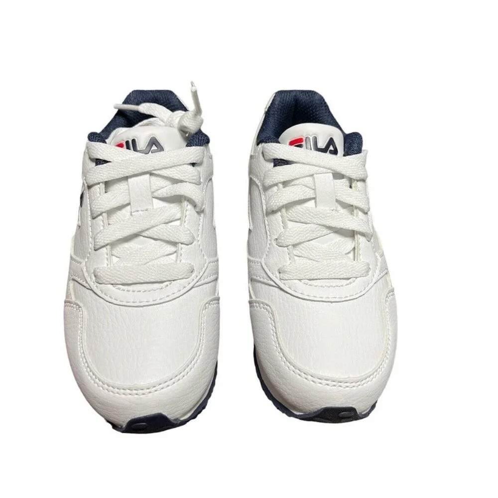 NWT FILA CLASSICO 18 RUNNING SNEAKERS KIDS/BOYS WHITE SHOES. USA 11 / EUR 28. - Picture 1 of 4